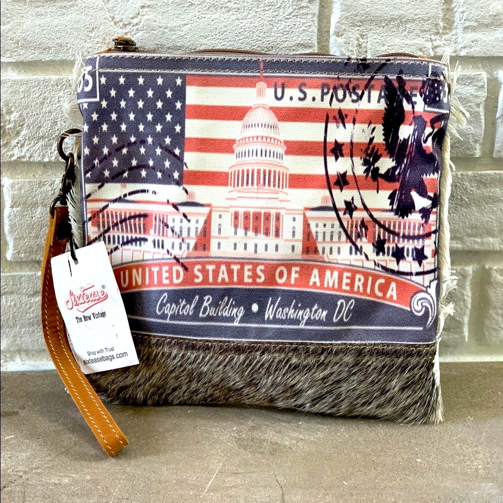 USA Capitol Patriotic Flag 4th of July Wristlet